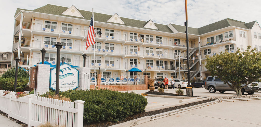 Exterior photograph of the Camelot Motel in Cape May NJ